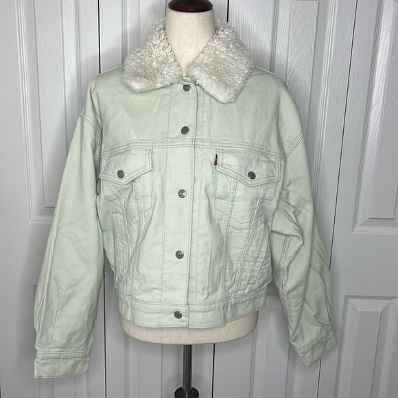 LEVI’S Sherpa Baby Baggy Cropped Trucker Jacket, NWT - Picture 3 of 12